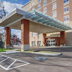 Hampton Inn And Suites Cincinnati Midtown Rookwood